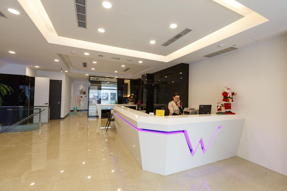 Wecan Hotel Kaohsiung Exterior photo