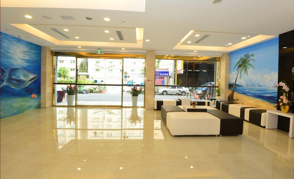 Wecan Hotel Kaohsiung Exterior photo